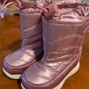 Toddler girl size 8 snow boots